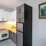 Aysel 7 Lungomare Vlorë