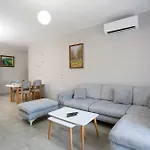 Aysel 7 Lungomare Vlorë