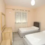 Aysel 7 Lungomare Appartement